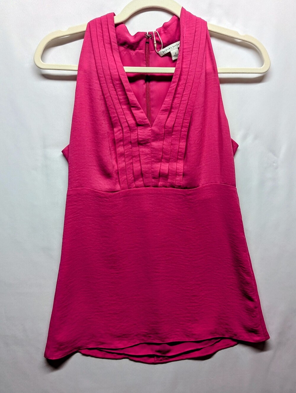 564-Banana Republic Sleeveless Pleated V-Neck Top - Fuchsia
